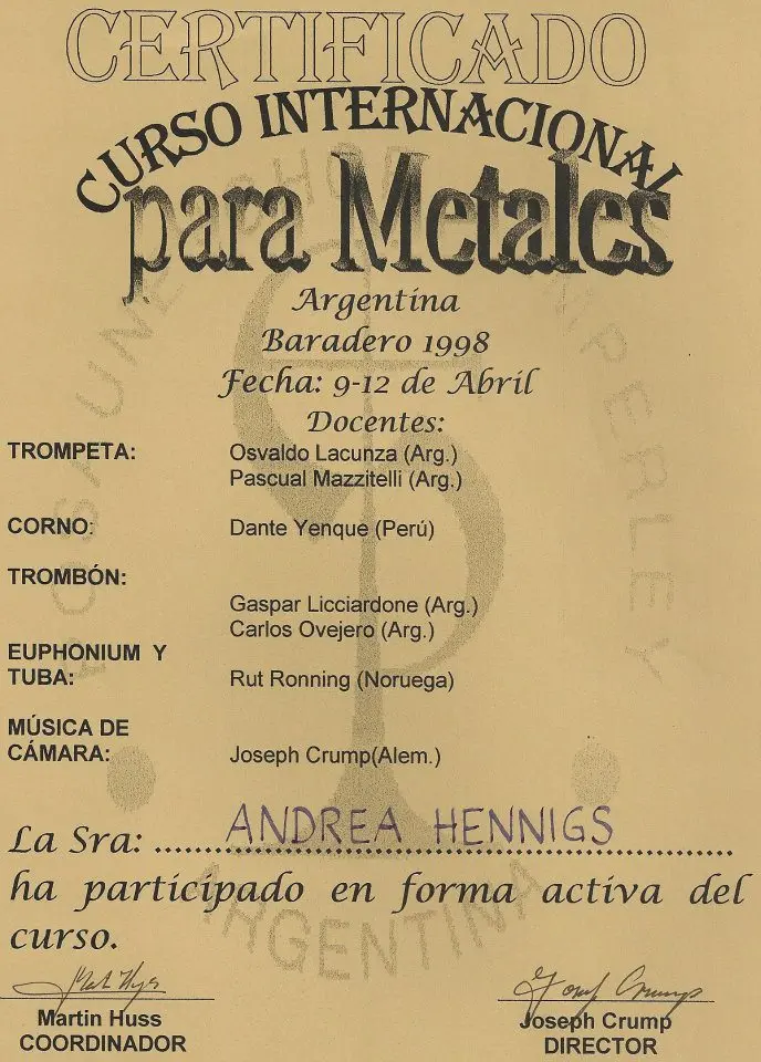 Certificado impreso del Curso Internacional para Metales, Baradero 1998, con la lista de docentes por instrumento y las firmas de Martin Huss como coordinador y Joseph Crump como director