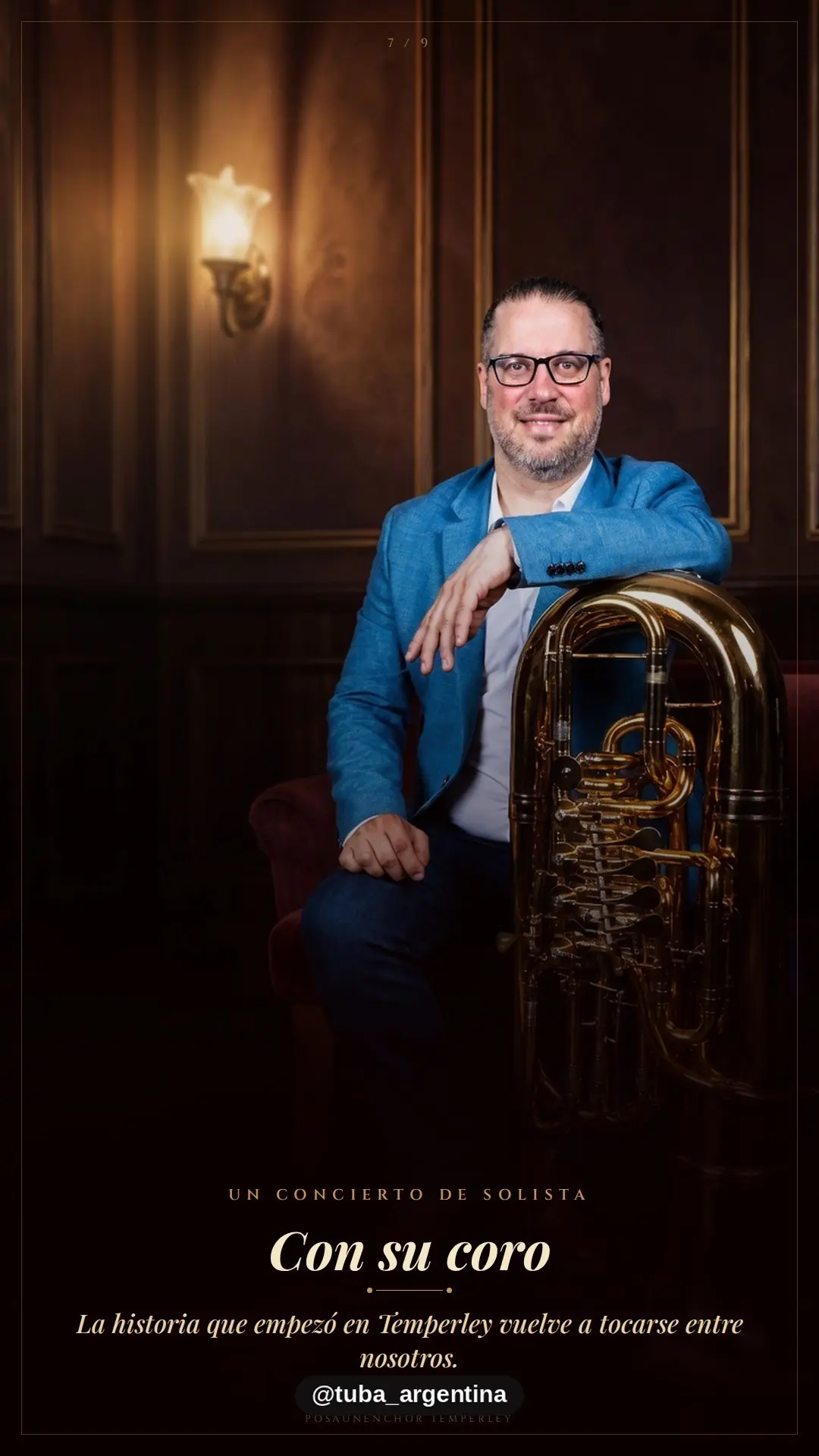 Con su coro: Patricio Cosentino como solista, sentado junto a la tuba